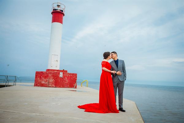 Wedding Photographer and Videographer 4K Production Studio