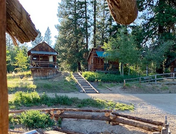 Longhorn Guest Ranch