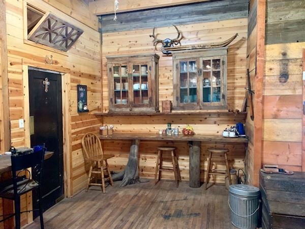 Longhorn Guest Ranch