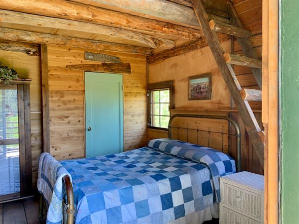 Longhorn Guest Ranch