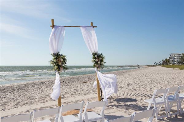 Edgewater Beach Hotel & Club