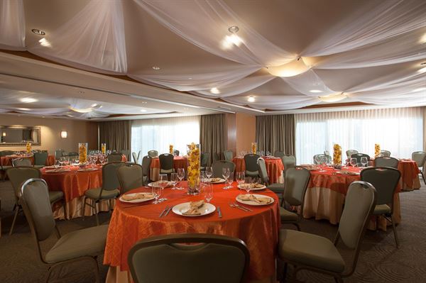 Edgewater Beach Hotel & Club