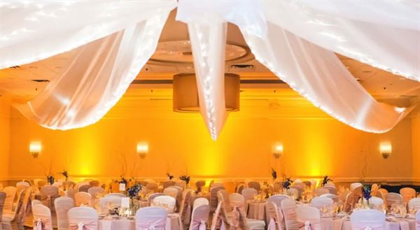 Embassy Suites Cleveland - Beachwood