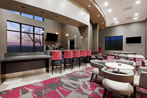 Hampton Inn & Suites Oakland Airport-Alameda