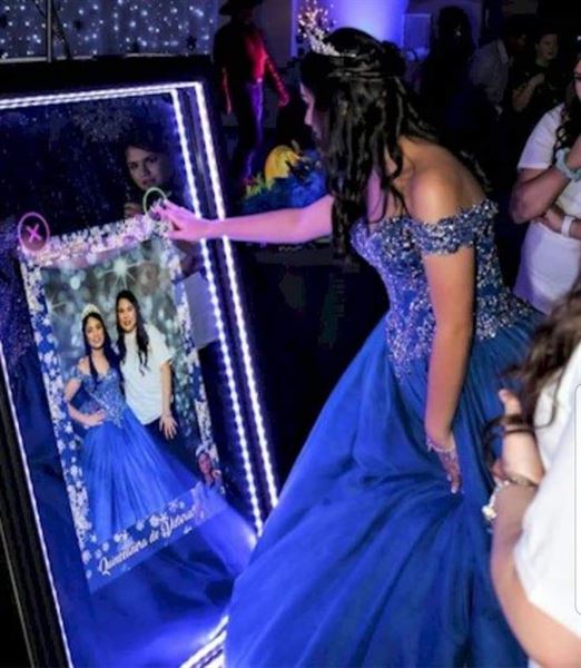 Picture Perfect Photo Booth