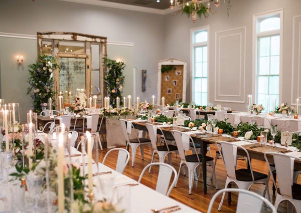 The Parlour at Manns Chapel