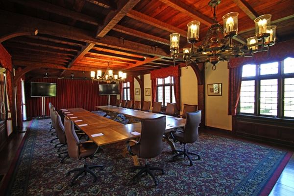 Pleasantdale Chateau & Conference Resort