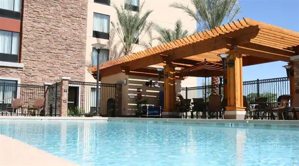 Hampton Inn & Suites Phoenix Chandler-Fashion Center AZ