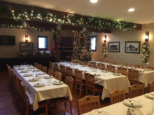 Woody's Roadside Tavern