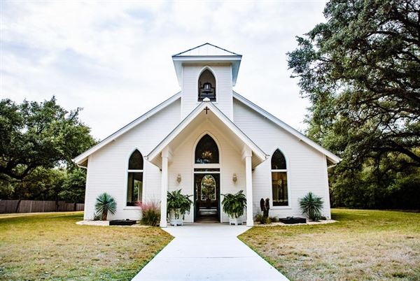 The Chandelier of Gruene