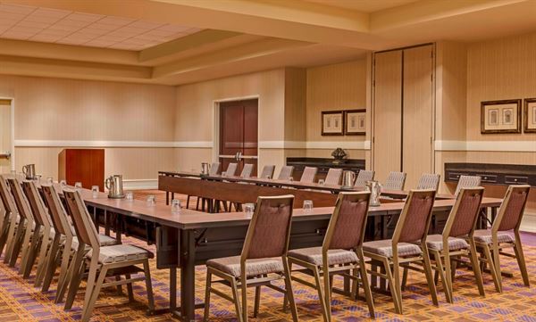 Sheraton Overland Park Hotel