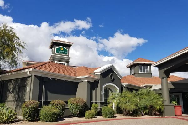 La Quinta Inn & Suites Phoenix Scottsdale