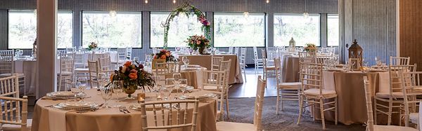 Holiday Inn Milwaukee Riverfront