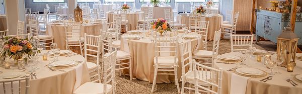 Holiday Inn Milwaukee Riverfront