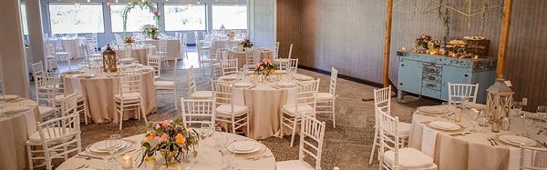 Holiday Inn Milwaukee Riverfront