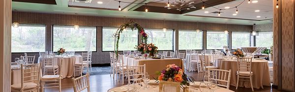 Holiday Inn Milwaukee Riverfront