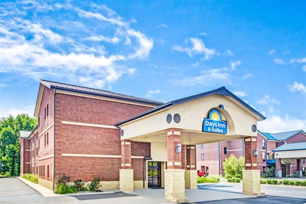 Days Inn & Suites Jeffersonville In