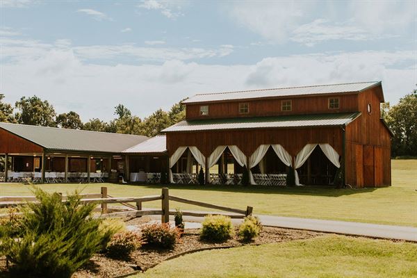 Cedar Bluff Weddings and Retreats