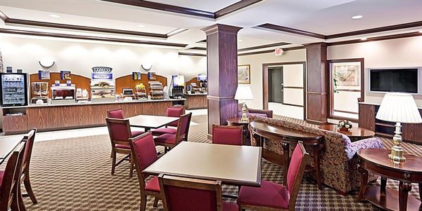 Holiday Inn Express & Suites Franklin - Oil City