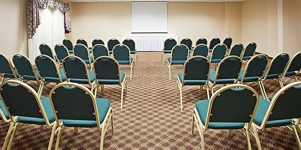 Holiday Inn Express & Suites Franklin - Oil City