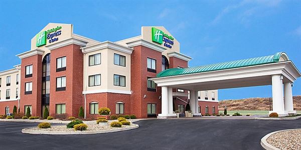 Holiday Inn Express & Suites Franklin - Oil City