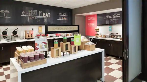 Hampton Inn & Suites by Hilton Rochester-North