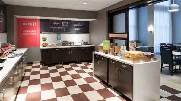 Hampton Inn & Suites by Hilton Rochester-North