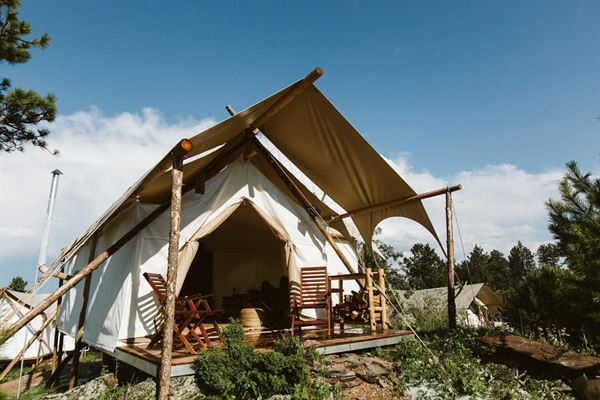 Under Canvas Mount Rushmore