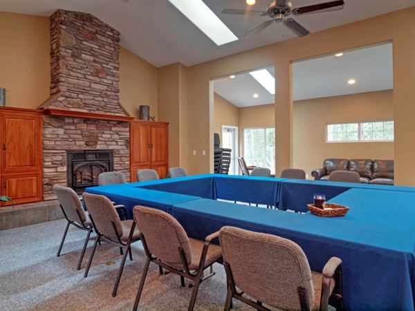 Hideaway Retreat Center