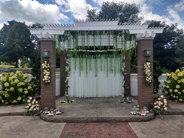 Shadow Ridge Golf Course & Banquet Facility