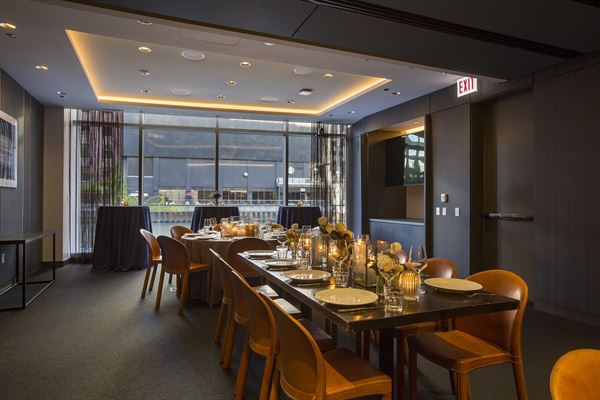 150 North Riverside Plaza