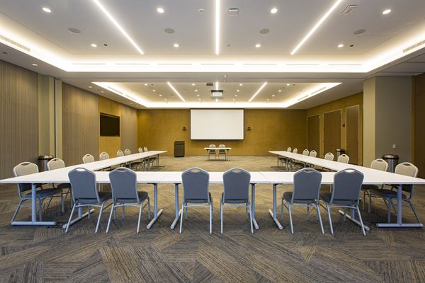 150 North Riverside Plaza