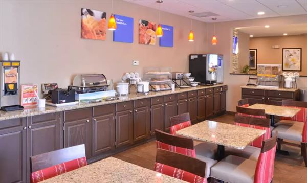 Comfort Inn & Suites