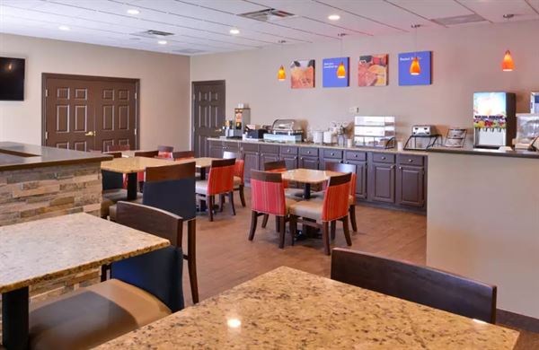 Comfort Inn & Suites