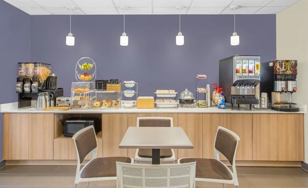 Microtel Inn & Suites by Wyndham Bentonville