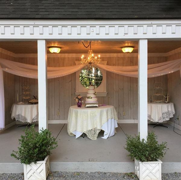 The White House at Churn Creek Golf Course