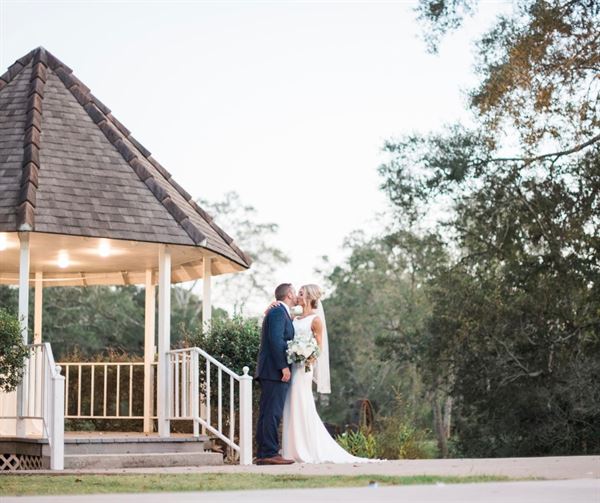 Poche Bridge Country Club