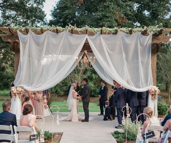 Poche Bridge Country Club