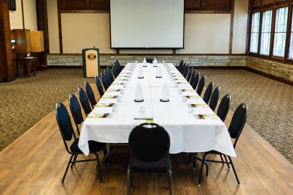 Starved Rock Lodge & Conference Center