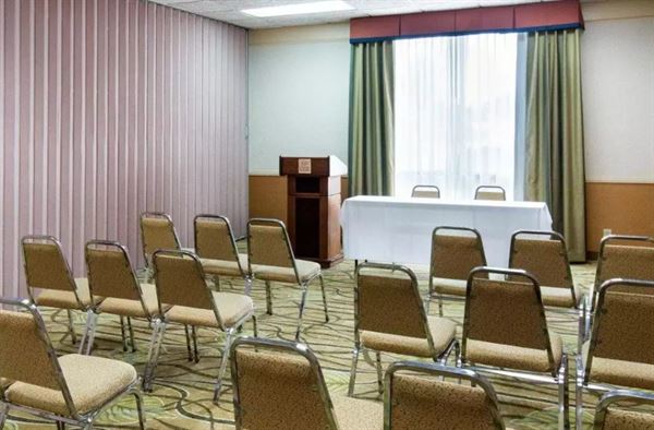 Comfort Suites Parkersburg South