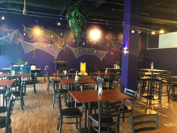 Jewels Caribbean Restaurant & Bar