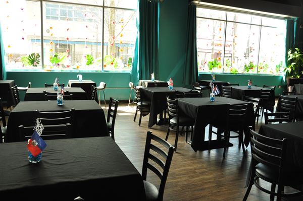 Jewels Caribbean Restaurant & Bar