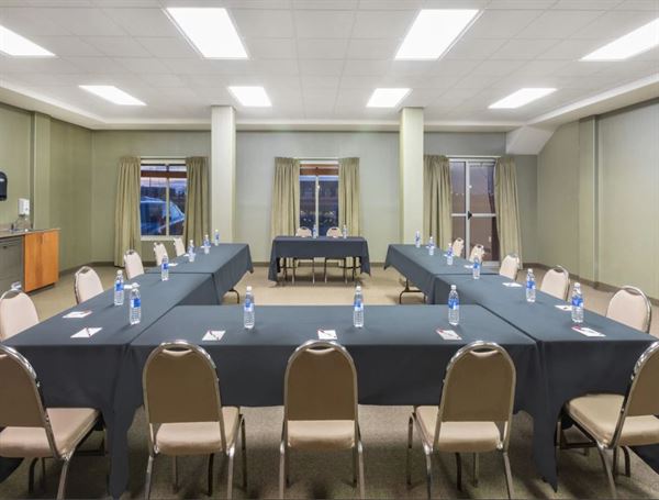 Ramada Clairmont/Grande Prairie