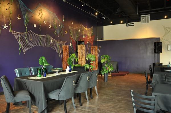 Jewels Caribbean Restaurant & Bar