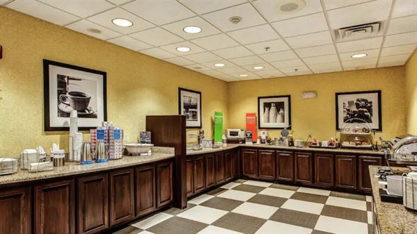 Hampton Inn Junction City