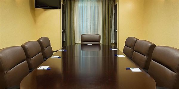 Holiday Inn Express & Suites Moultrie