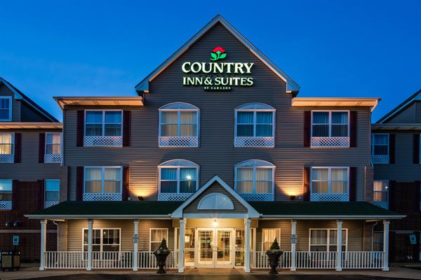 Country Inn & Suites By Carlson, Crystal Lake, IL