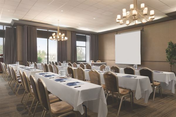 Travelodge Hotel & Convention Center Quebec City