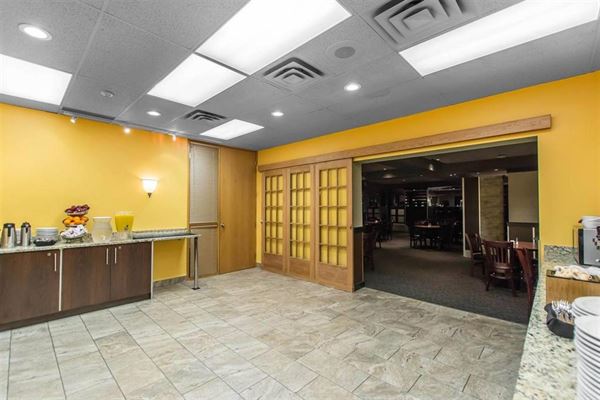 Quality Inn & Suites Bay Front