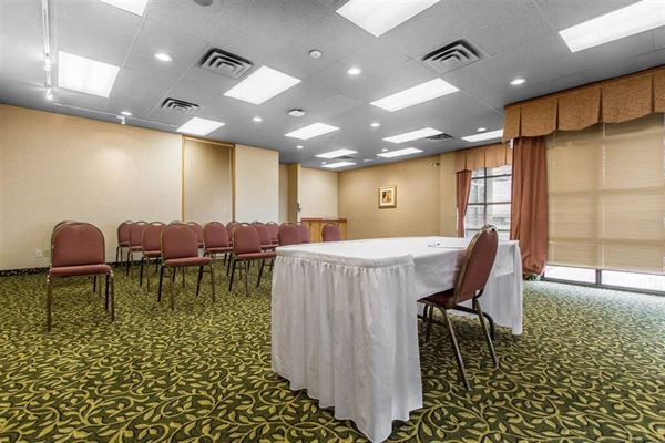 Quality Inn & Suites Bay Front